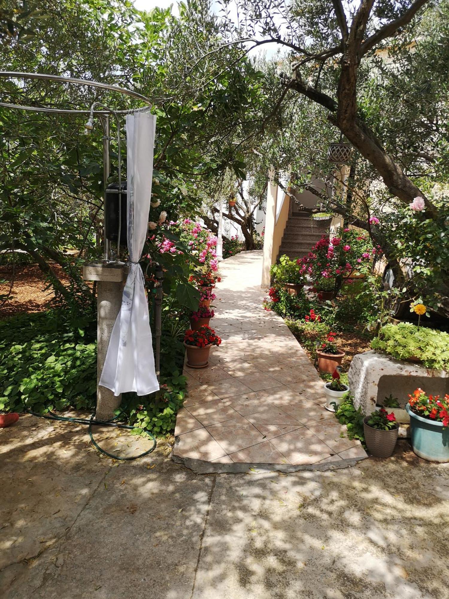 Apartments Govic Zaboric Εξωτερικό φωτογραφία